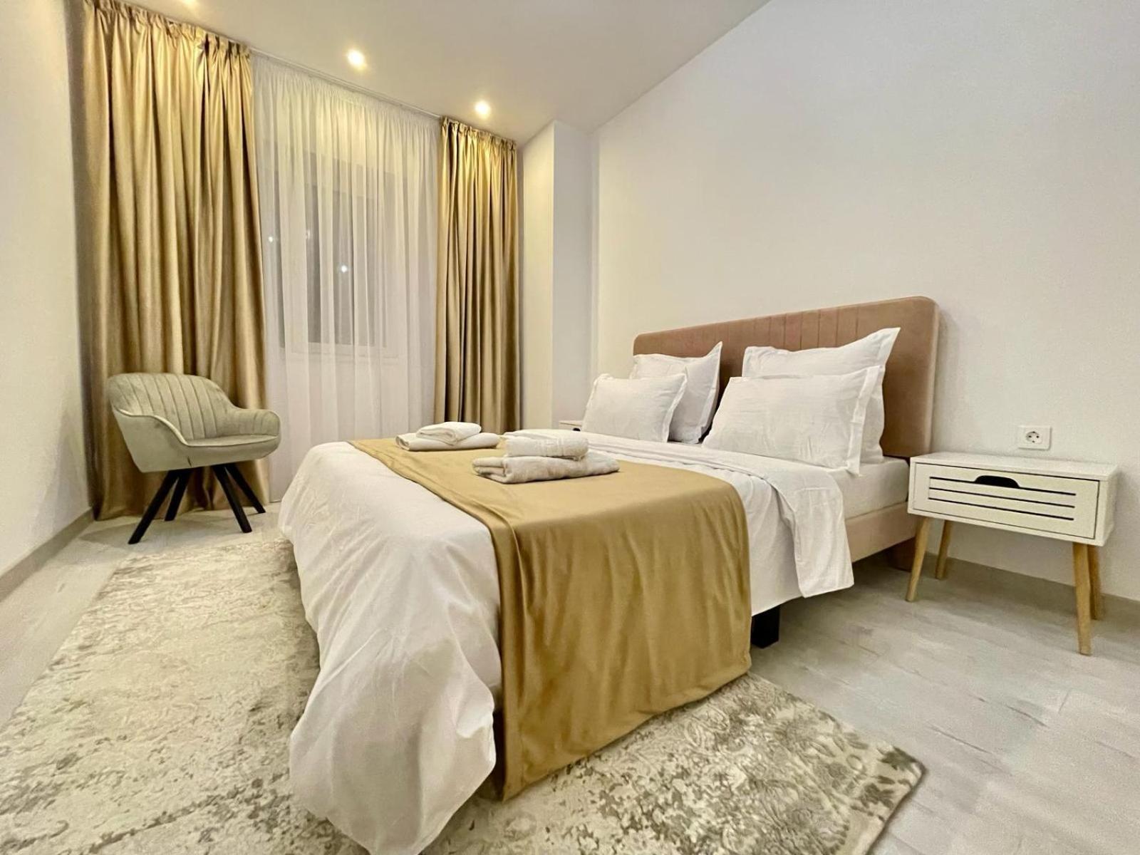 Aparthotel Yamaluxe - Bucharest